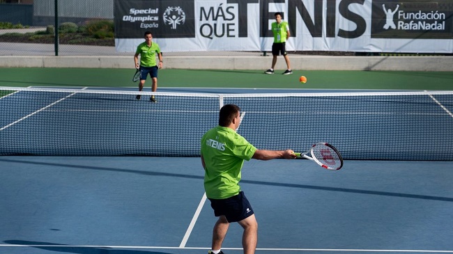 'Más que Tenis' de la Fundación Rafa Nadal cumple 10 años promoviendo la inclusión de jóvenes con discapacidad
