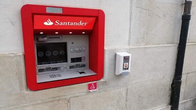 Banco Santander convierte 3.000 cajeros automáticos en accesibles