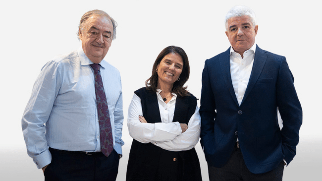 Rosa Gómez-Acebo, José López Jaraba y Juan Mari Gastaca (socios BeConfluence)