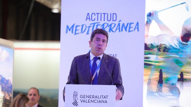 Carlos Mazón, con el nuevo lema de la Generalitat: “Actitud Mediterránea”.