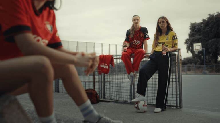 Mahou Cinco Estrellas lanza “Arenga”, un homenaje a los aficionados que engrandecen el fútbol español