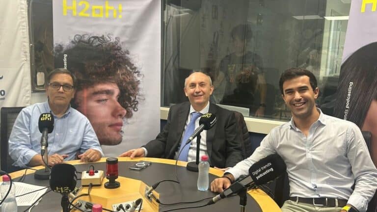 “Las empresas están invirtiendo para conseguir una IA ‘más inteligente’ que un humano”