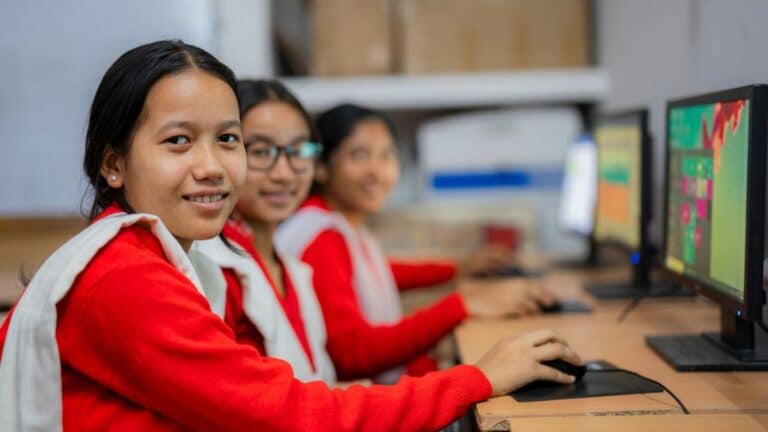 MasOrange y UNICEF España se unen por los derechos de la infancia en el entorno digital