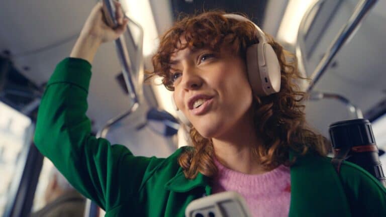 Jazztel lanza sus datos ilimitados versionando el hit de los 80” “No controles”
