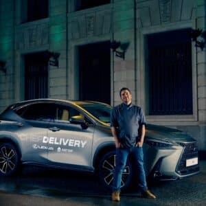 Lexus se alía con Just Eat para llevarte al “Chef Delivery” a casa en su nueva campaña con Burns