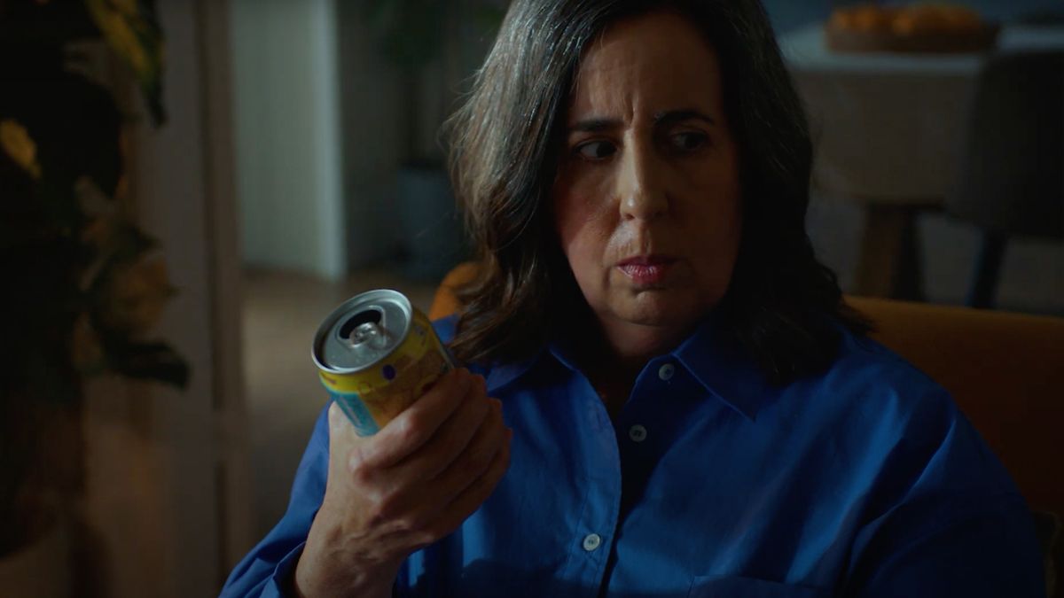 La nueva campaña de Ecoembes relanza el chatbot de reciclaje AIRE