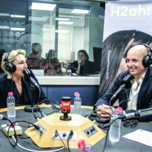 Arantxa Sasiambarrena (Noaway) y Francisco Ramírez (LG).