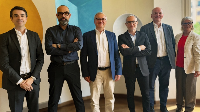 Directivos de After y Dékuple
