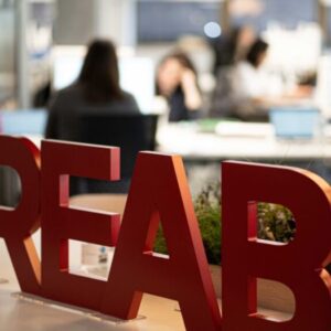 Kreab refuerza su compromiso con la sostenibilidad con la certificación ISO 14001