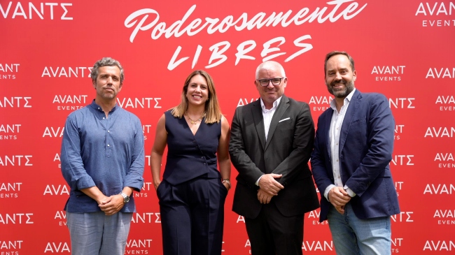 Carlos Lorenzo, Ana Rodríguez de Zárate, Jesús Suso y Álvaro Brandau - Avante
