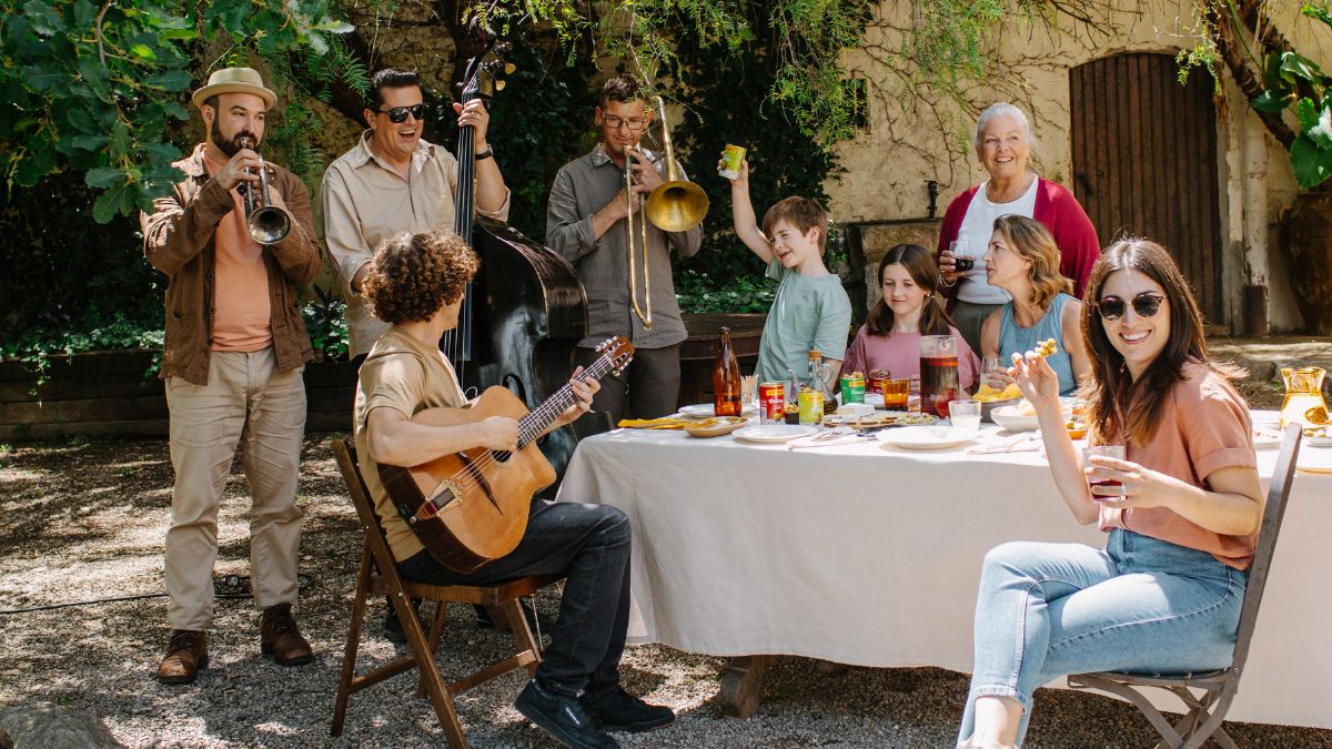 La Española lleva a la televisión la nueva versión de su icónico jingle ‘Una aceituna como ninguna’