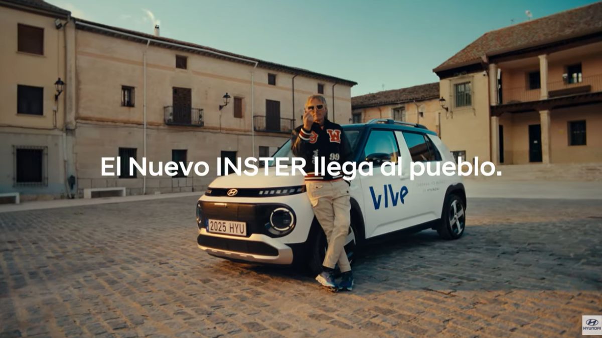 Hyundai, de la mano de Innocean, lanza un divertido vídeo protagonizado por Jesús Calleja, en el que un pueblo vive una “Insteria Colectiva”