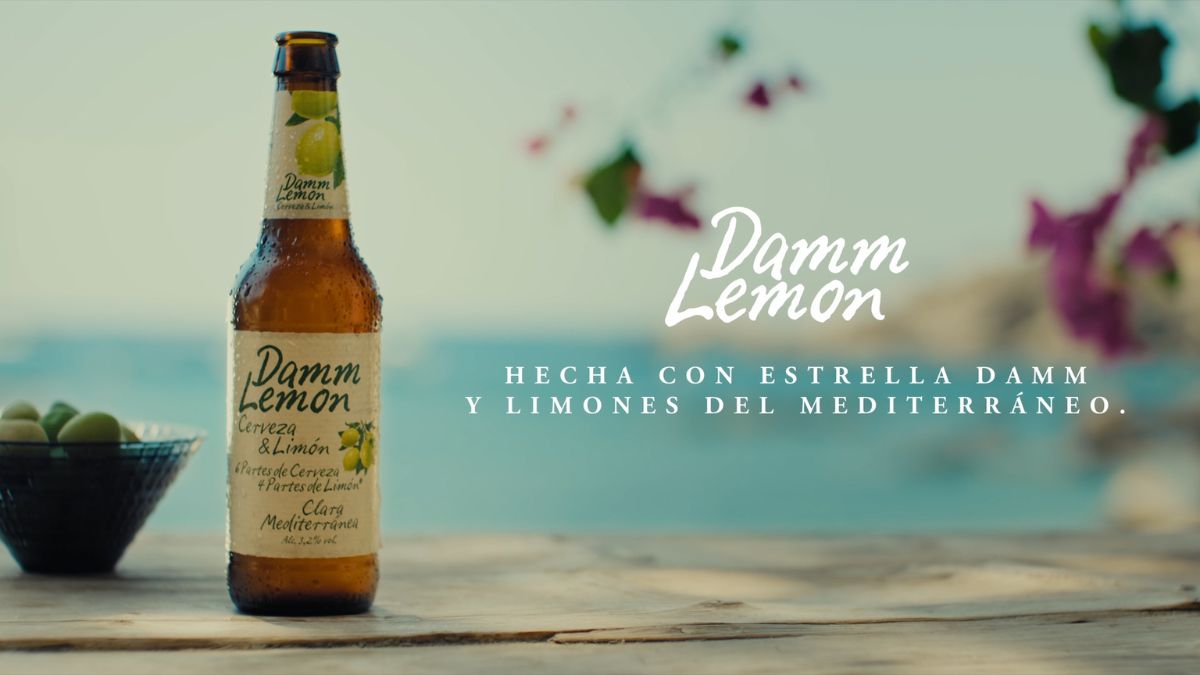 Damm Lemon lanza “¿Quién gana?”, su nueva campaña de verano creada por The Cyranos