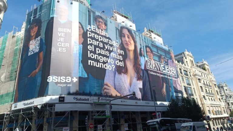 Mediaplus Equmedia lleva la campaña "Bienvejecer" de Asisa al corazón de Madrid