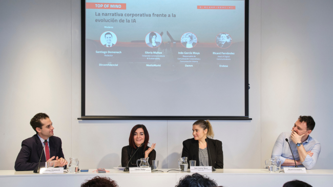 De izqda. a dcha. Santiago Doménech, Gloria Maltas, Inés García y Ricard Fernández