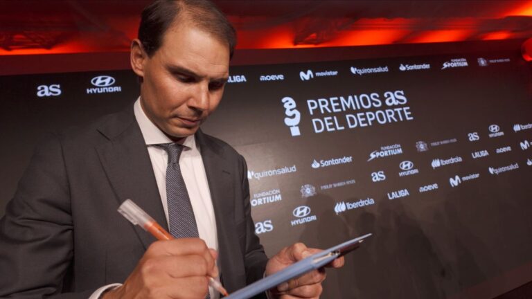 AS celebra el legado de Rafa Nadal con un homenaje escrito con tierra batida