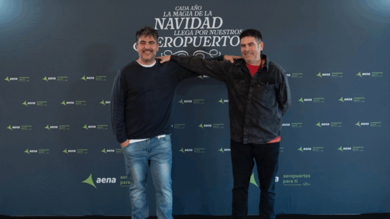 Estopa y Aena lanzan una campaña con un villancico exclusivo para celebrar la llegada de la Navidad a los aeropuertos