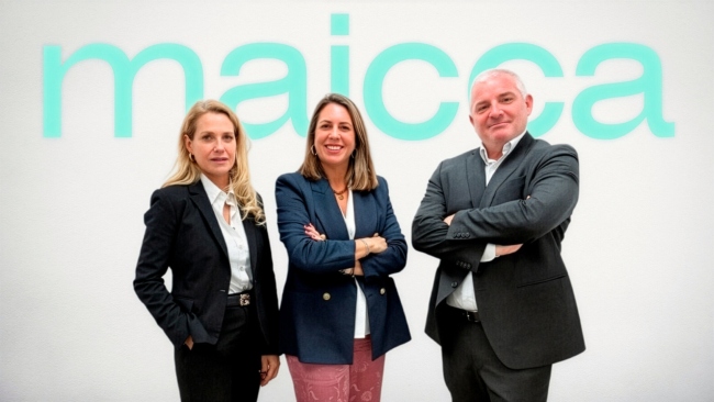 Mónica Mayoral Ana Rodríguez de Zárate y Jesús Suso - maicca