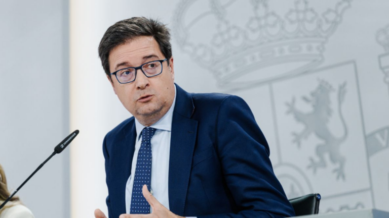 Óscar López