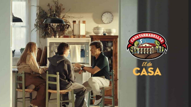 “In Fraganti”: el nuevo spot de Casa Tarradellas donde el Espetec rompe el hielo