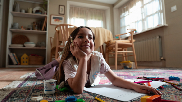 Danone estrena campaña: una mirada emocional al reto diario de alimentar bien a los hijos