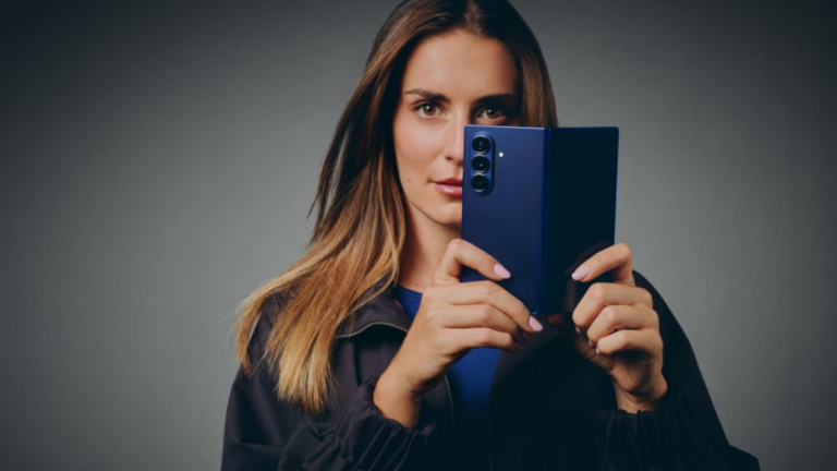 Alexia Putellas reta a sus seguidores a “coger el relevo” de su Galaxy Z Fold7 tras un año acompañándola dentro y fuera del campo