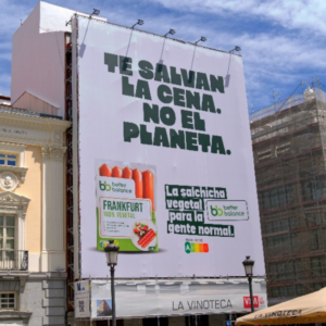 "Te salvan la cena. No el planeta”: Better Balance lleva a la calle su campaña más directa.