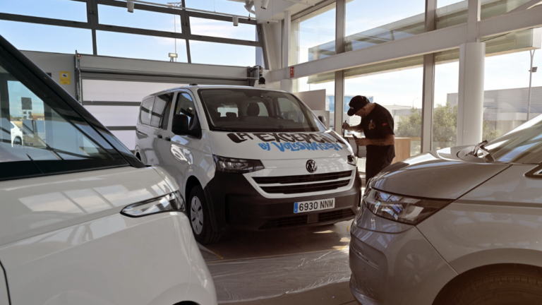 Volkswagen crea la primera furgo de gira adaptada para personas con movilidad reducida de la historia para el regreso de La Excepción