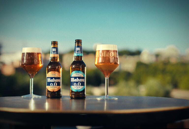 Mahou refuerza su gama 0,0 con su nueva campaña “100% Mahou. 0,0 Dudas”