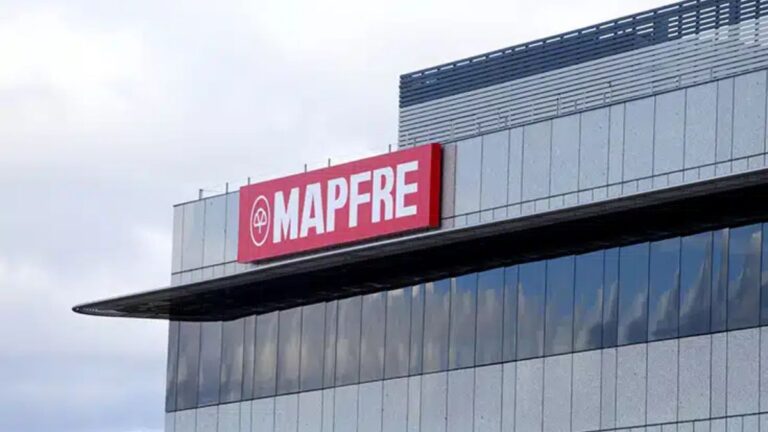 "¿Y si...?" La nueva campaña con la que Mapfre acompaña a sus clientes en la planificación de su futuro financiero