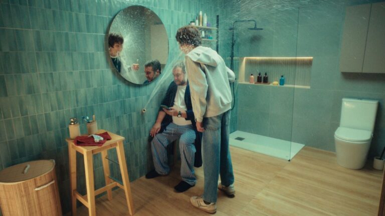 Por una buena oferta, lo que haga falta. Así es la nueva campaña de LEROY MERLIN para la Gran Fiesta de la Casa