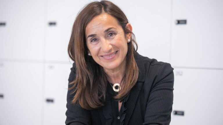 Ana Palencia - Tinkle
