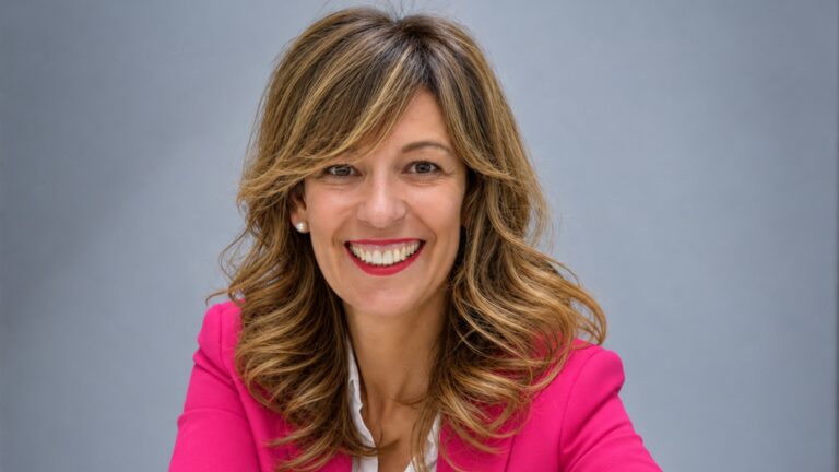 Mónica González Ortín - Hotwire