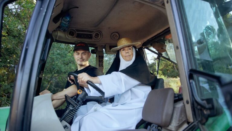 VICIO presenta su nueva cookie con una campaña inspirada en las reposteras más antiguas de la historia: las monjas