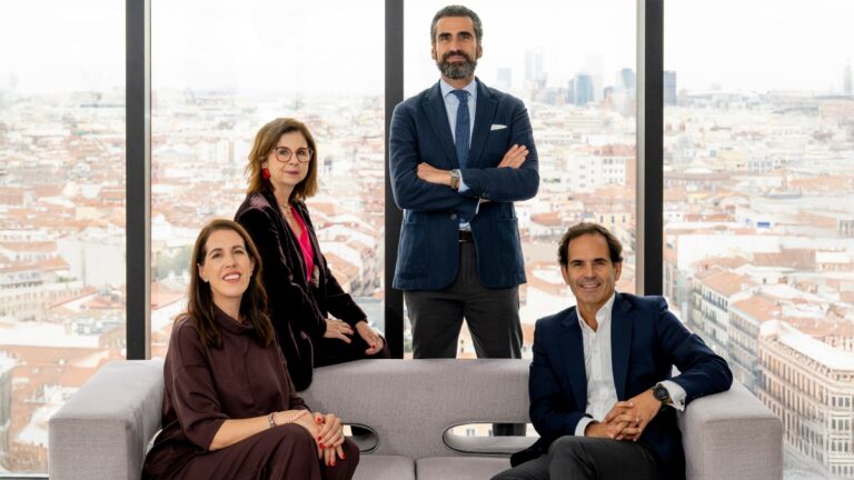 Isabel, Iñaki, Miriam y Alberto - Trescom