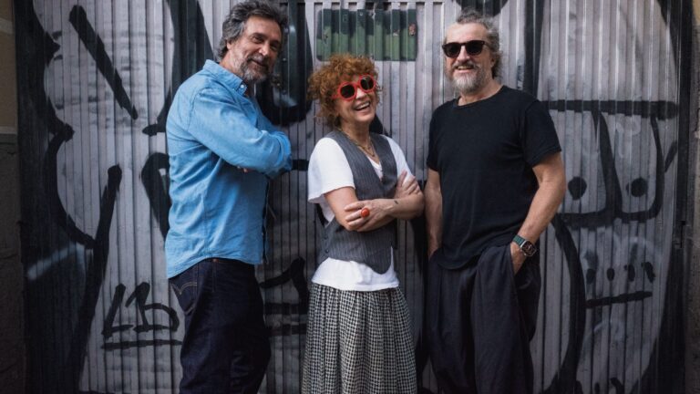 Marta Rico, Miguel García Vizcaíno y Clemente Manzano - HAY UN LUGAR